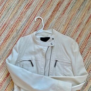 Ladies Moto jacket in creme